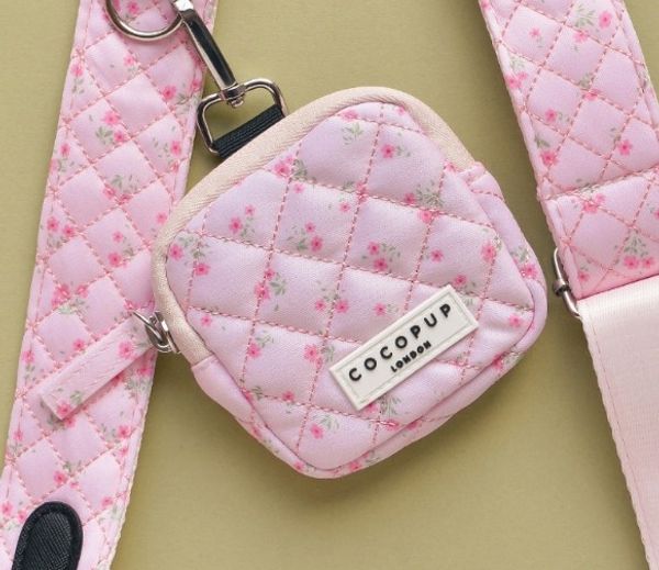 Hovedbilde Cocopup quiltet godbitholder med krok